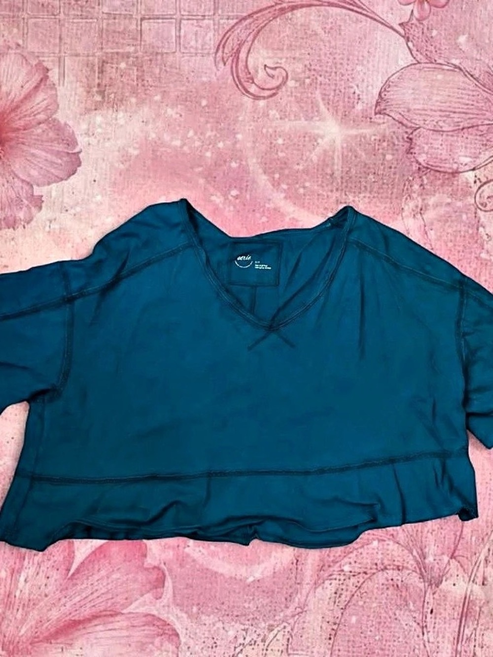 Aerie dark green cropped off the shoulder tee shirt